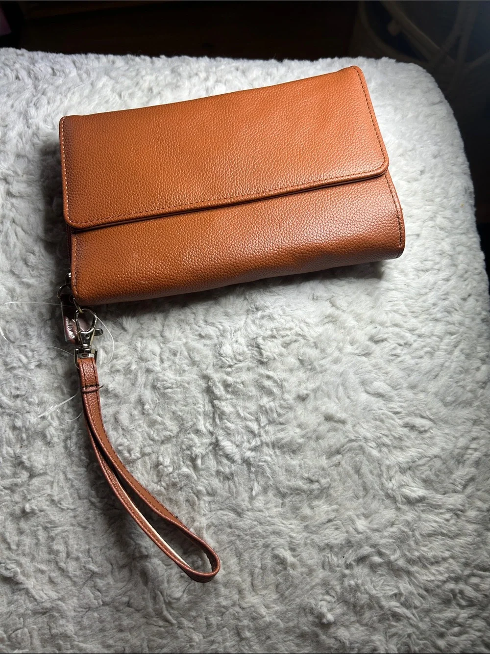 Leather Wristlet Clutch in Tan
